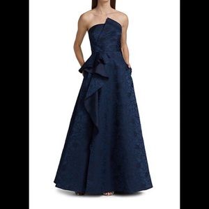 ML Monique Lhuillier
Floral Jacquard Ballgown- Never worm